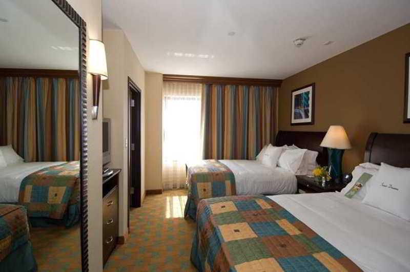 Doubletree Suites By Hilton Bentonville Exterior foto