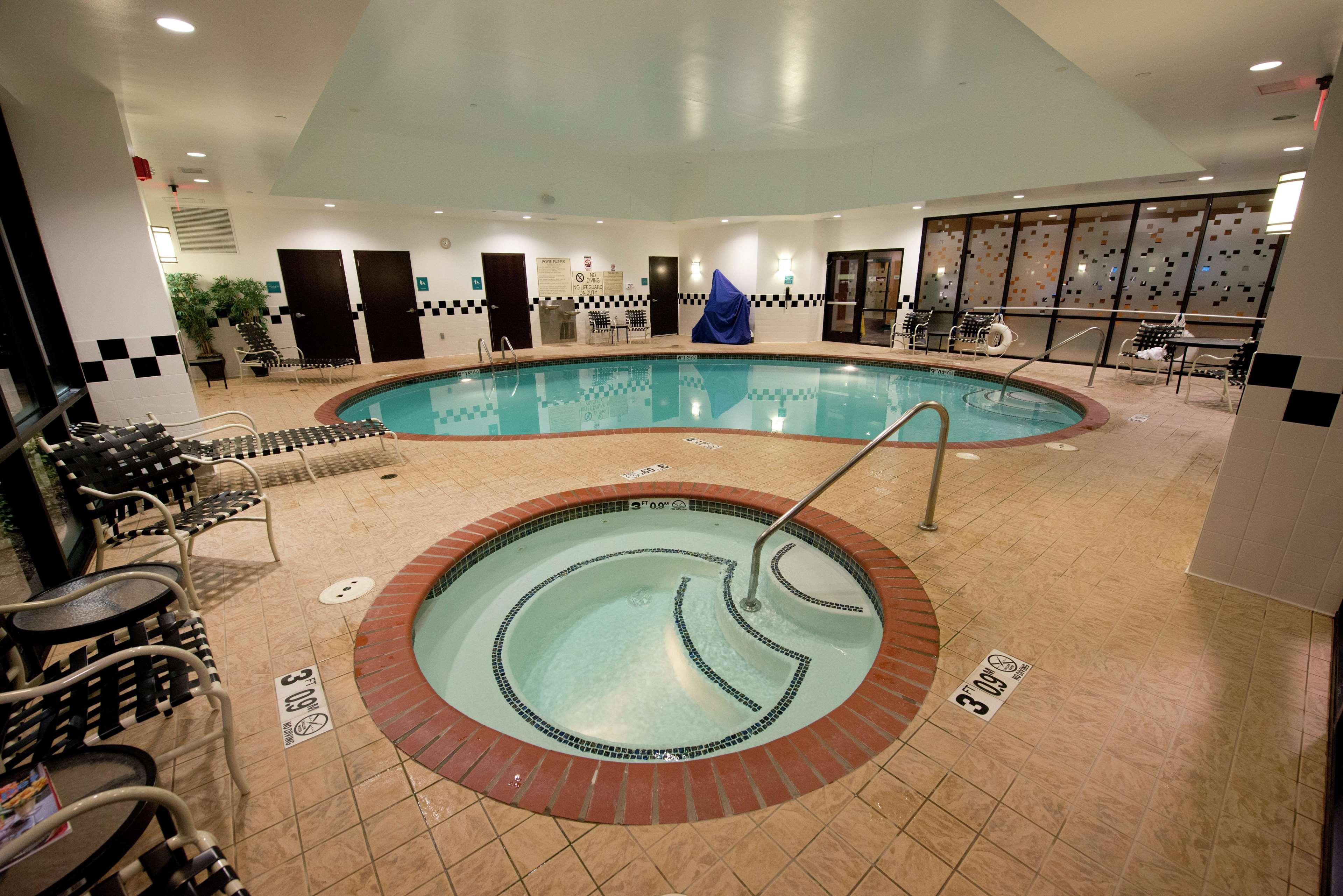 Doubletree Suites By Hilton Bentonville Exterior foto